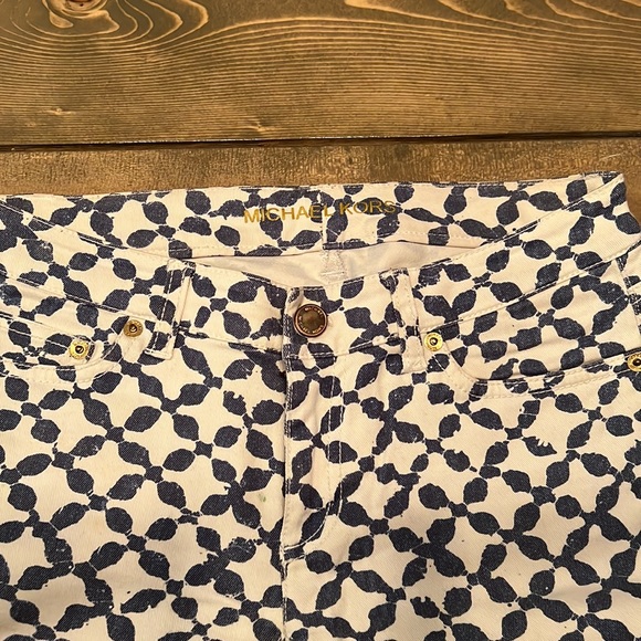 Michael By Michael Kors Printed Denim. - Picture 4 of 4